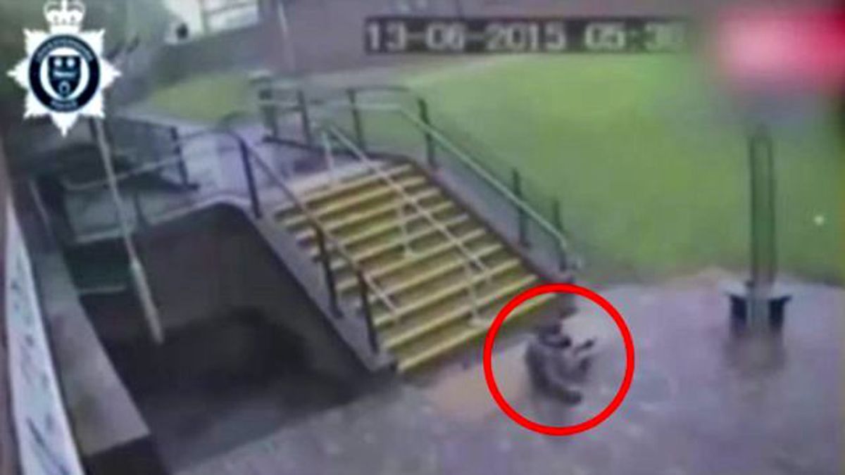 Para Çeken Yaşlı Kadına Vahşi Saldırı