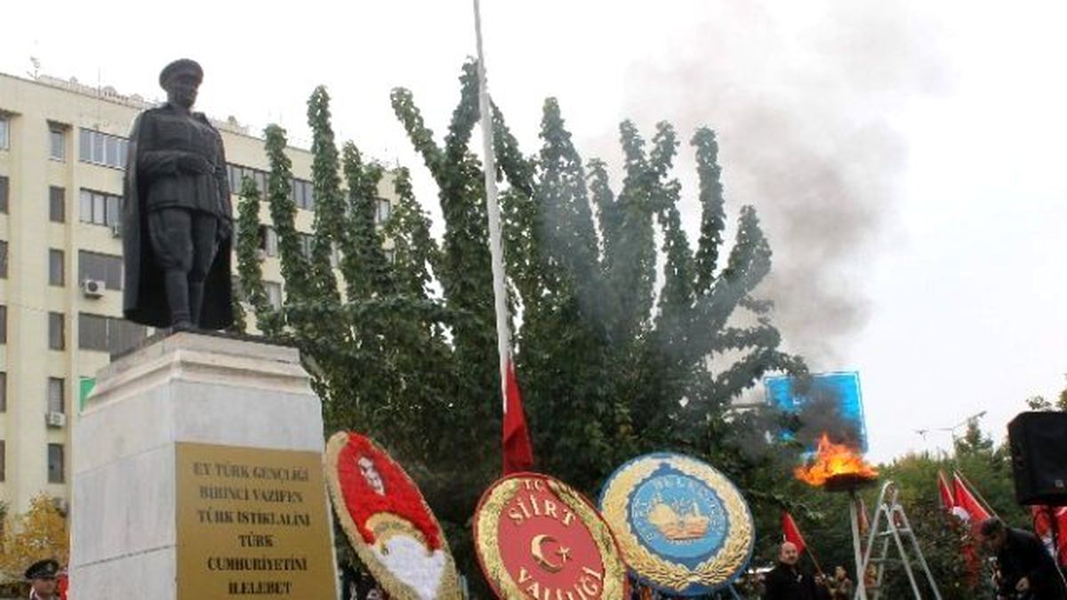 Siirt\'te 10 Kasım Atatürk\'ü Anma Programı Düzenlendi