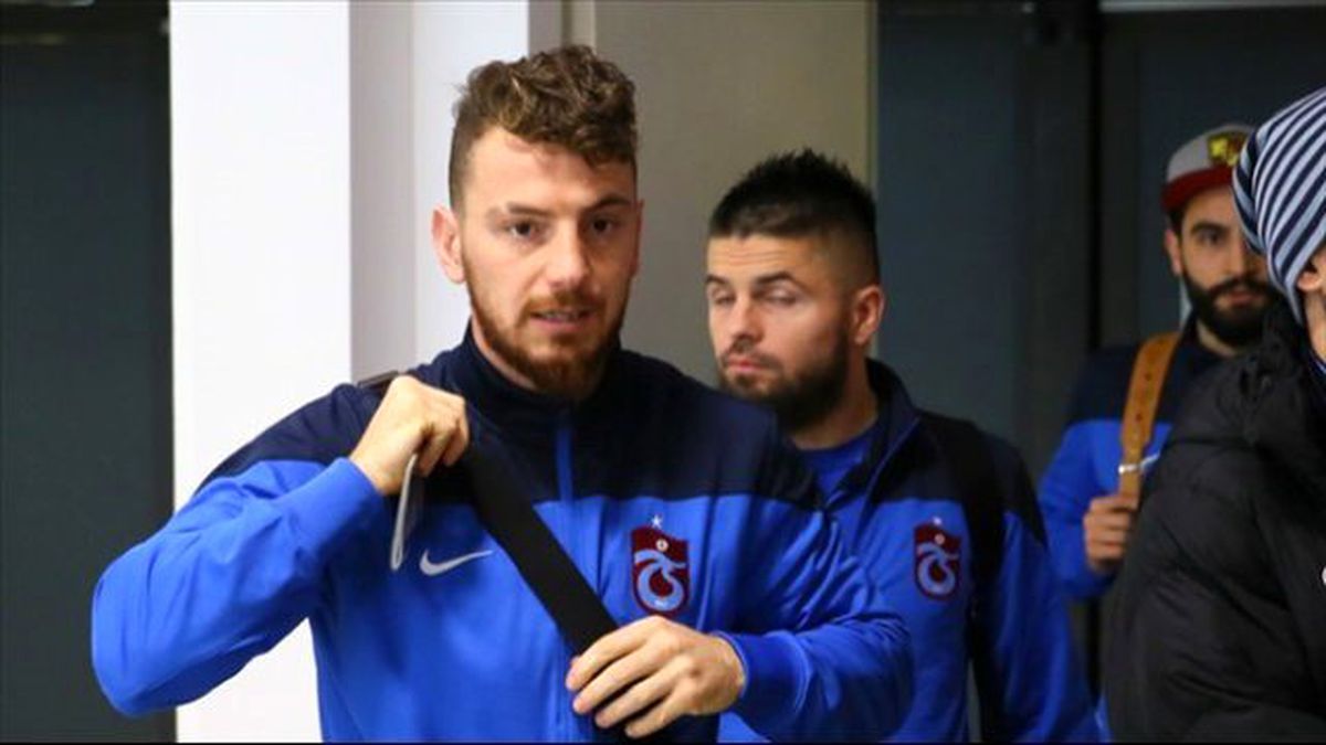 Trabzonsporlu Aykut Demir, İsmailağa Cemaatine Girdi