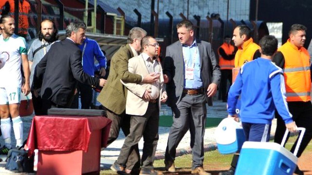 Turgutluspor Başkanı Hakan Sezer\'e Pfdk\'dan Ağır Ceza