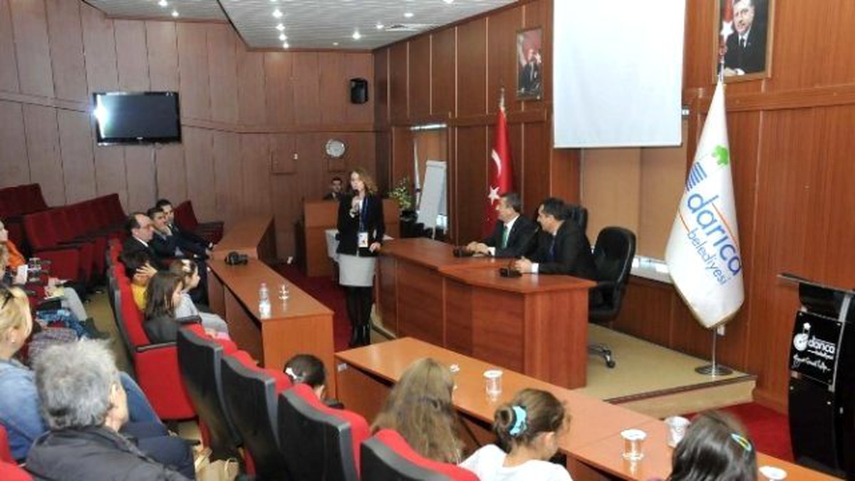 Yabancı Öğrenciler Darıca Belediyesini Ziyaret Etti