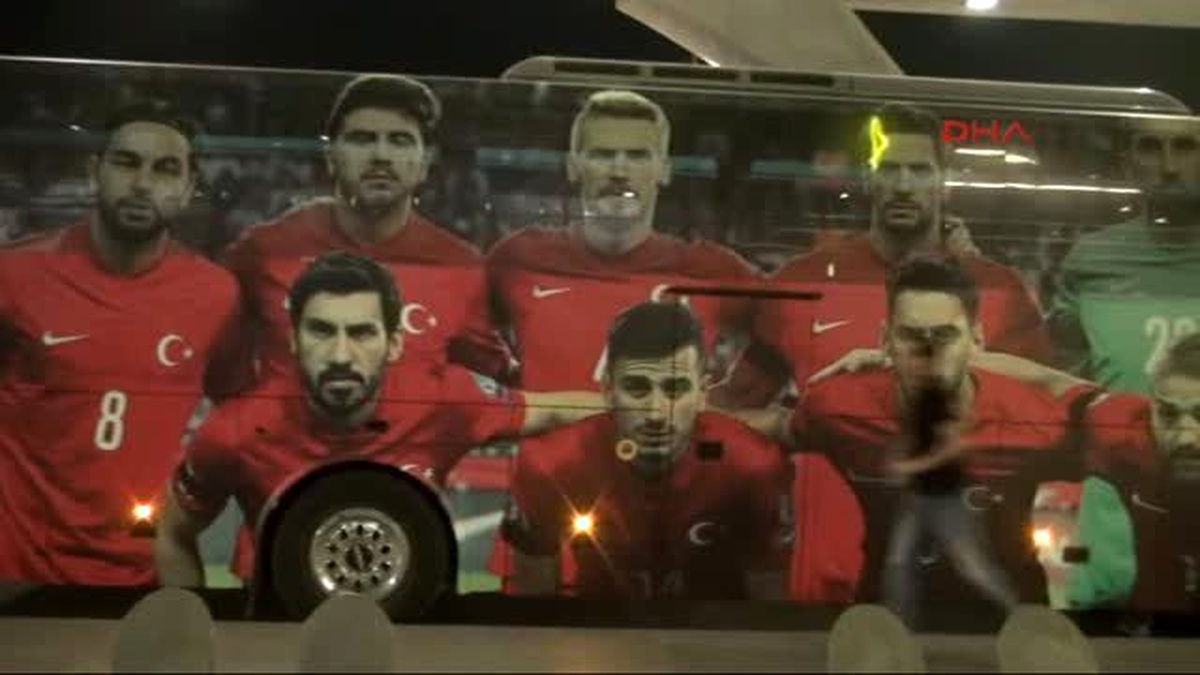A Milli Futbol Takımı Doha\'ya Geldi