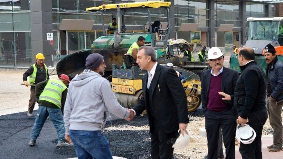 Avrupa\'nın En Büyük Otomotiv Yaşam Merkezinde Sona Yaklaşıldı