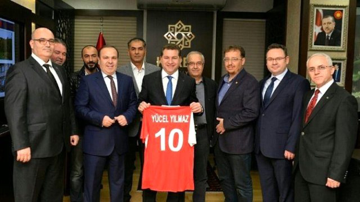 Balıkesirspor Yönetiminden Karesi\'ye Ziyaret