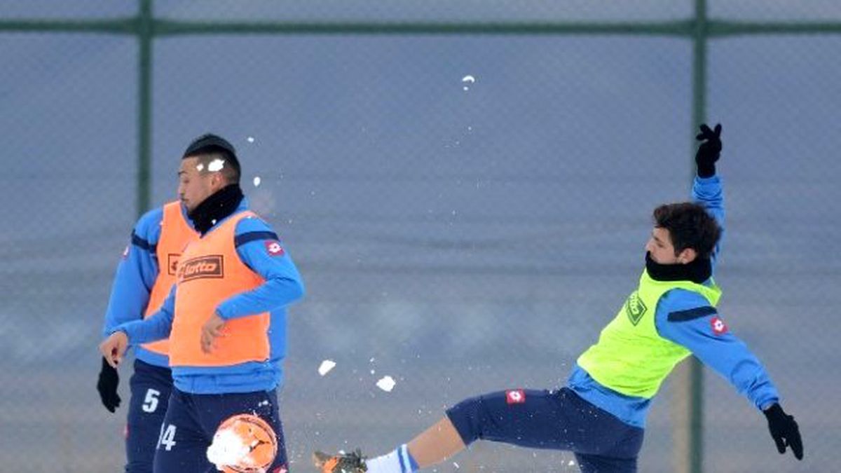BB Erzurumspor, Karlı Zeminde Antrenman Yaptı
