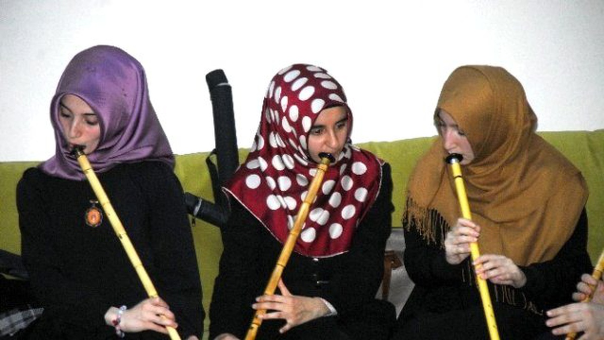 Beü\'de Başlatılan Ney Kursuna Büyük İlgi