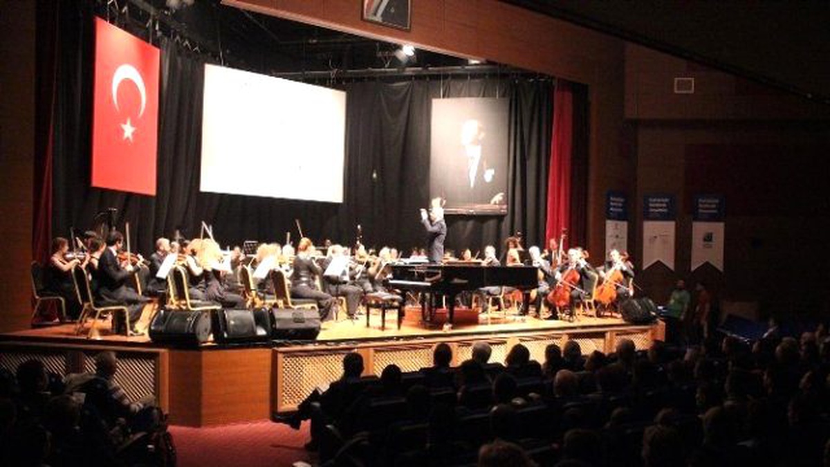 Cumhurbaşkanlığı Senfoni Orkestrasından Edirne\'de Müzik Ziyafeti
