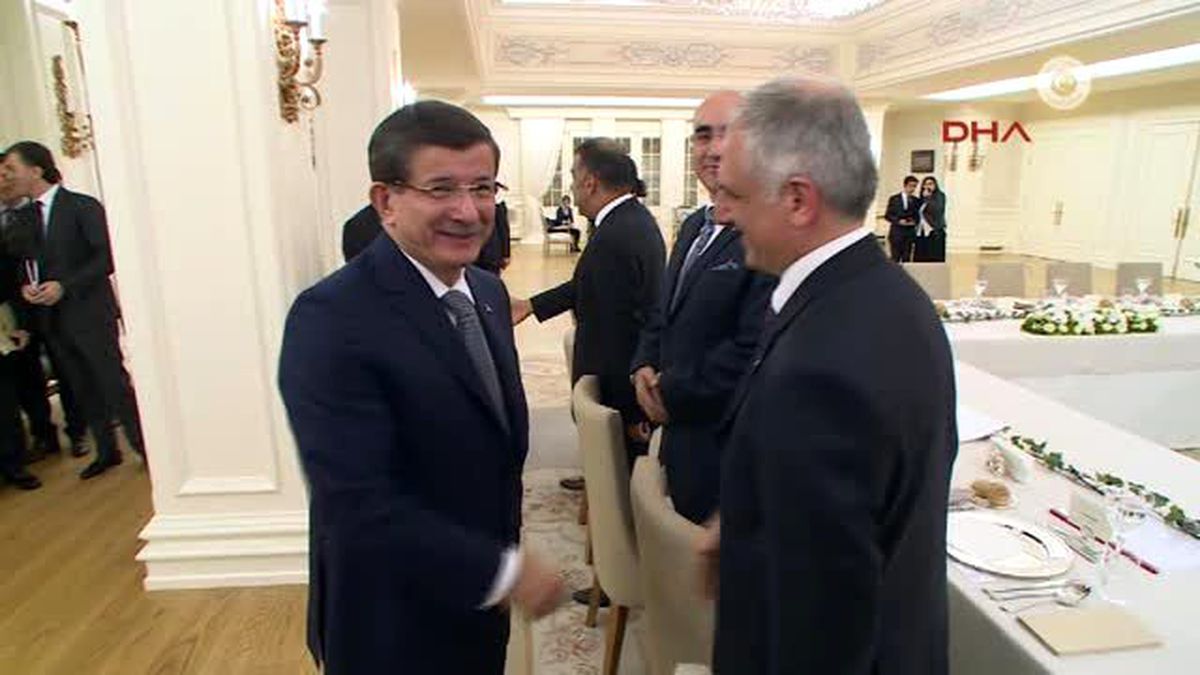 Davutoğlu Anayasa Reformu Daha Çok Güç Kullanma Arzusu ile Gündeme Getiriliyormuş Gibi Bir Kanaati...
