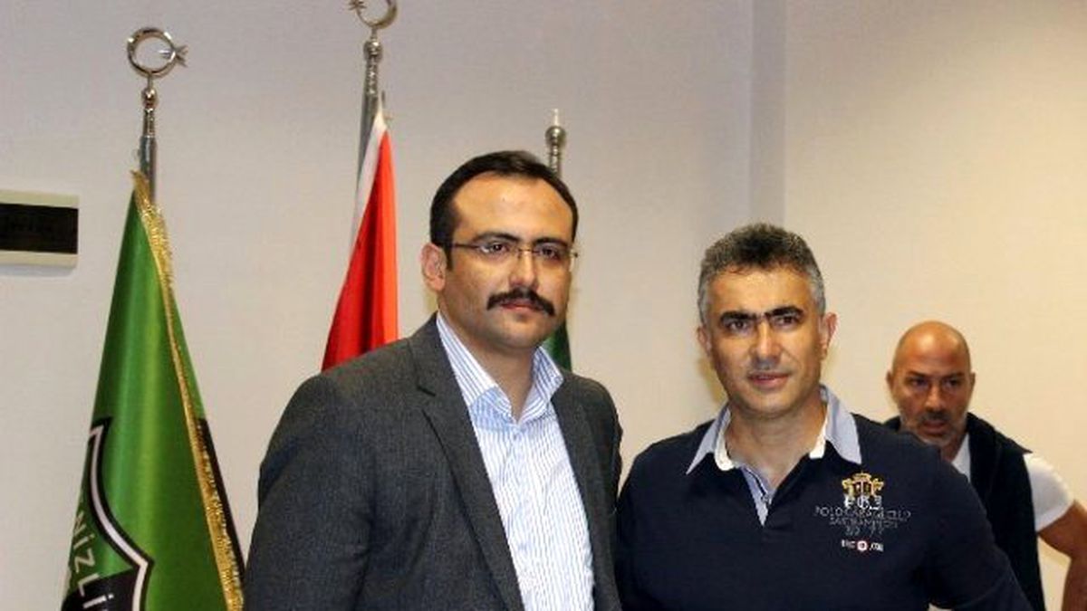 Denizlispor\'da Altıparmak\'ı Yönetim Uğurladı