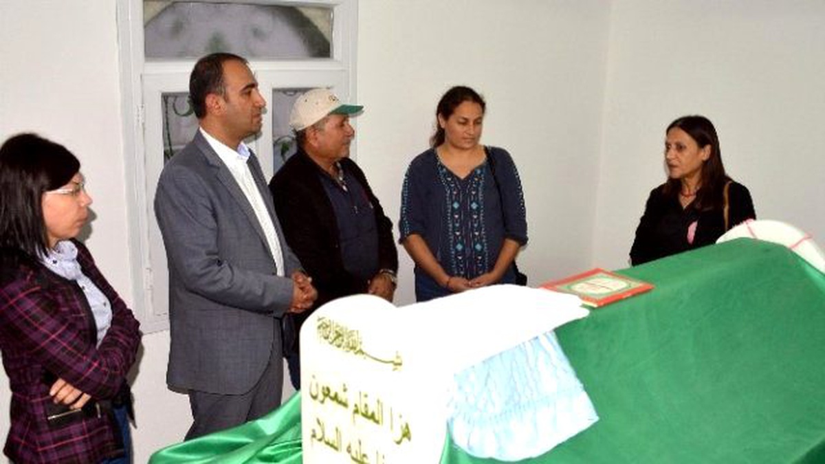 Eş Başkan Mutlu, Yenilenen Türbeyi Ziyaret Etti