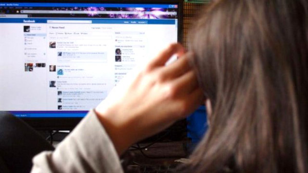 Facebook Kullanmayanlar Daha Mutlu