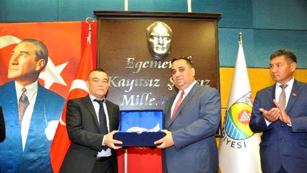 Kardeş Şehir Celalabad\'dan Başkan Can\'a Ziyaret
