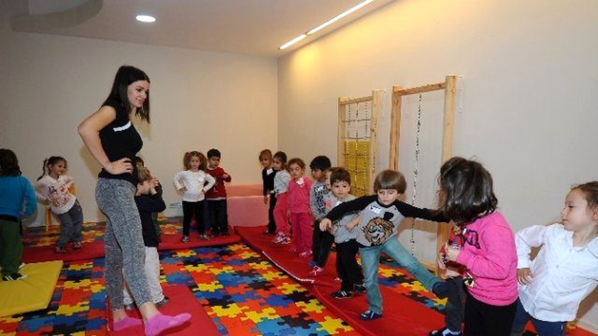 Karşıyaka\'nın Filizleri El Ele Verdi