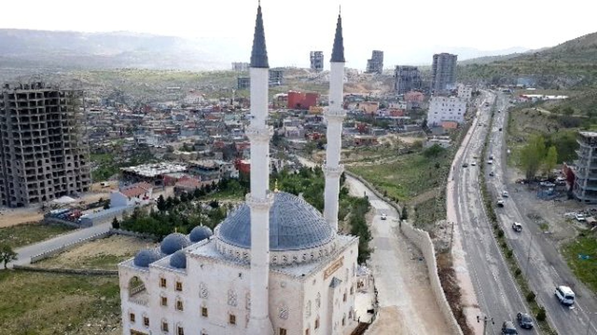 Mardin\'de Cuma Namazı Saati Değişti