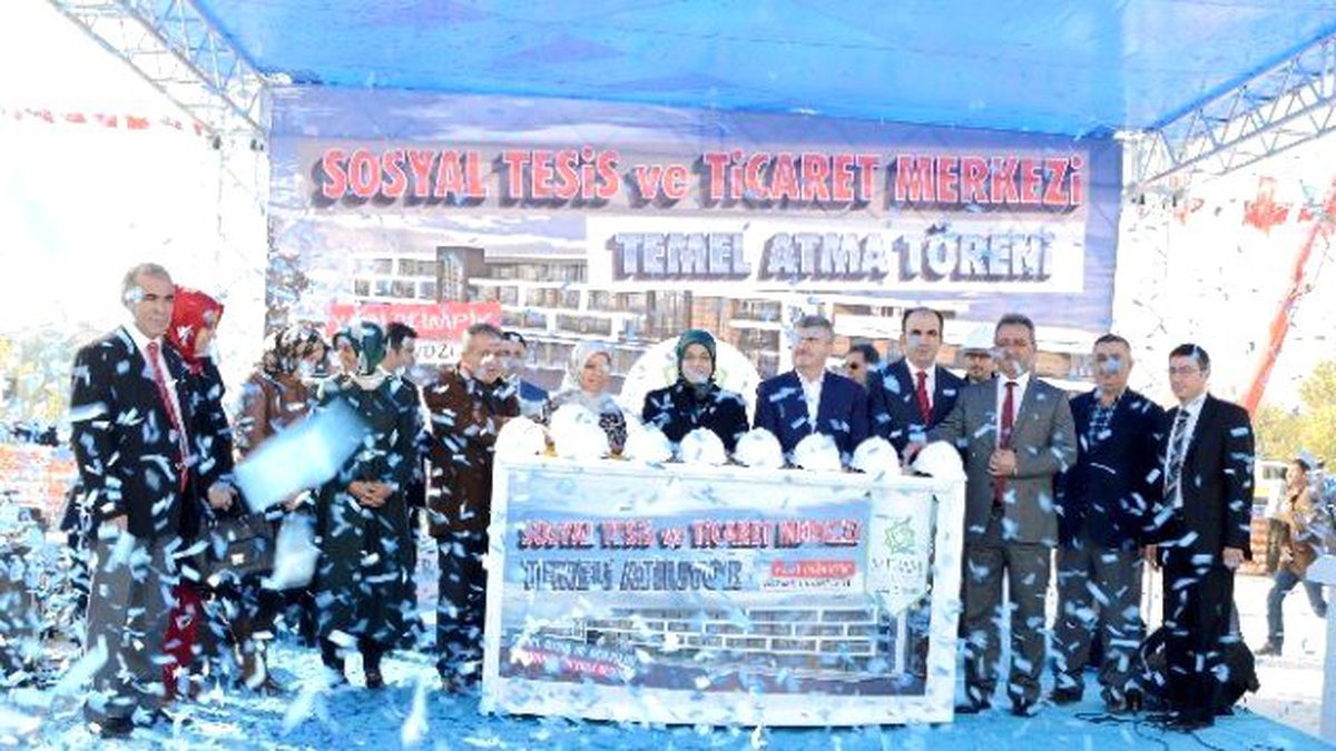 Meram\'da Sosyal Tesis ve Ticaret Merkezinin Temeli Atıldı