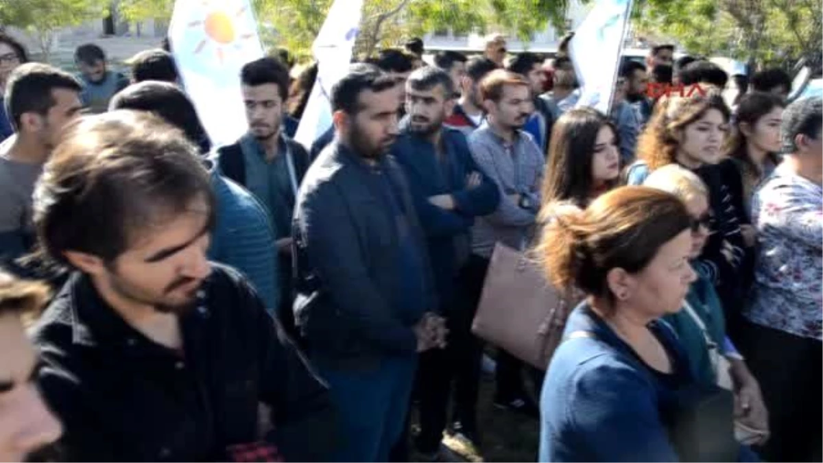 Mersin Üniversitesi\'nde Barış Fidanı Diktiler