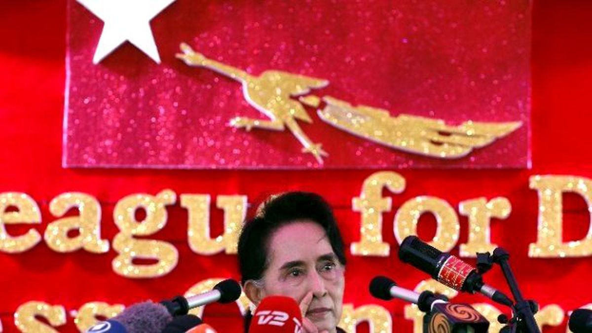 Nobel Barış Ödüllü Suu Kyi Myanmar\'da Seçimlerin Galibi Oldu