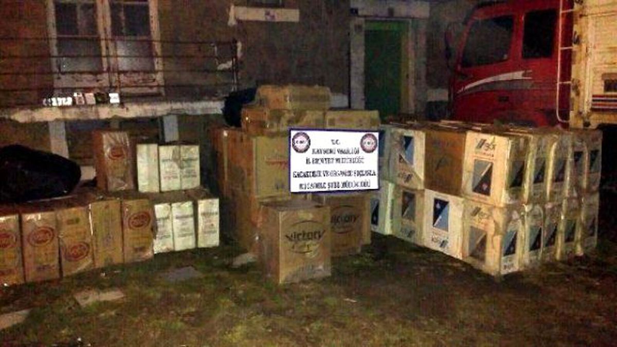 Patates Yüklü Kamyonda 70 Bin Paket Kaçak Sigara Ele Geçirildi