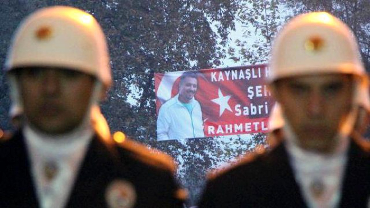 Şehit Polis Sabri Altınbaş\'ın Babası: Vatan Sağolsun (2)