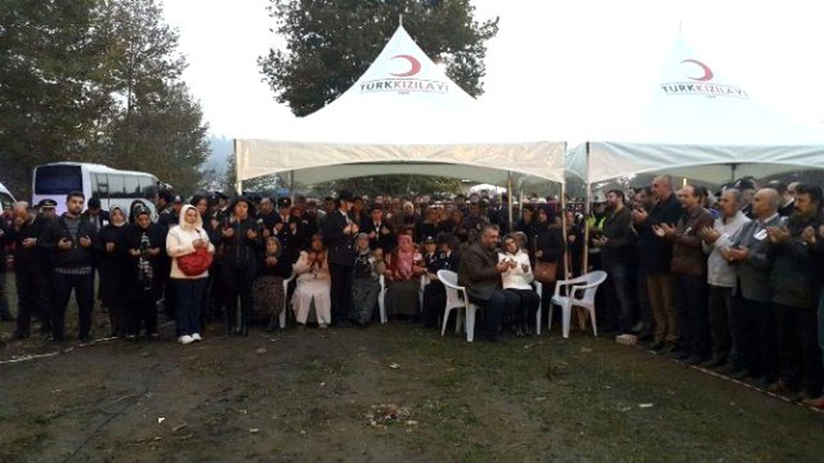 Şehit Sabri Altınbaş\'ı Binler Uğurladı