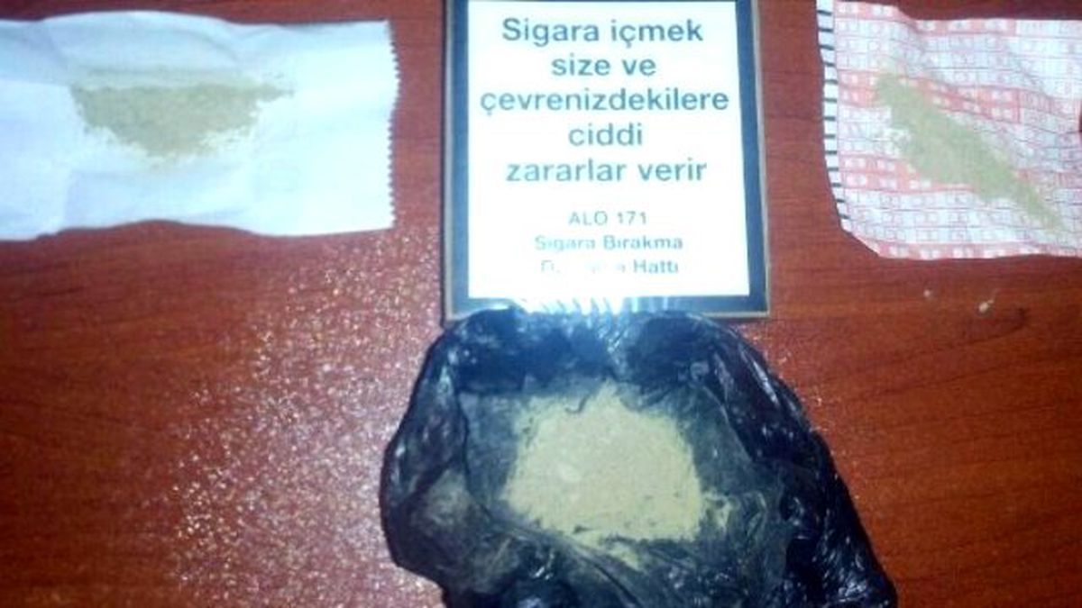 Sigara Paketinden Eroin Çıktı