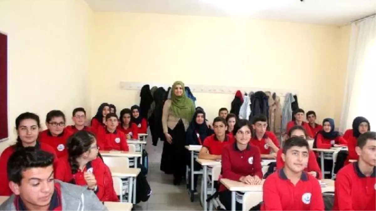 Tokat Turhallı Lise Öğrencileri Hudut Askerlerine Anne Yemeği Gönderdi