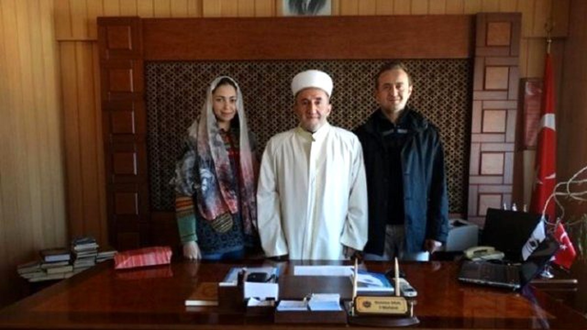 Ukraynalı Anna Mıshchenko Müslüman Oldu