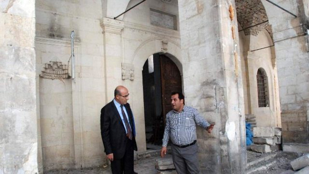 Vali Demirtaş, Ulu Cami\'nin Aslına Uygun Restore Edileceğini Kaydetti
