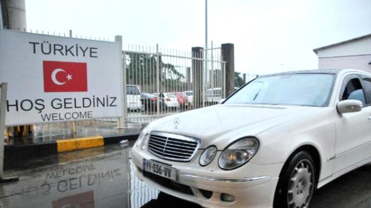 Yabancı Plakalı Araçlara 2 Yıl Süre Verilmesi Sevindirdi