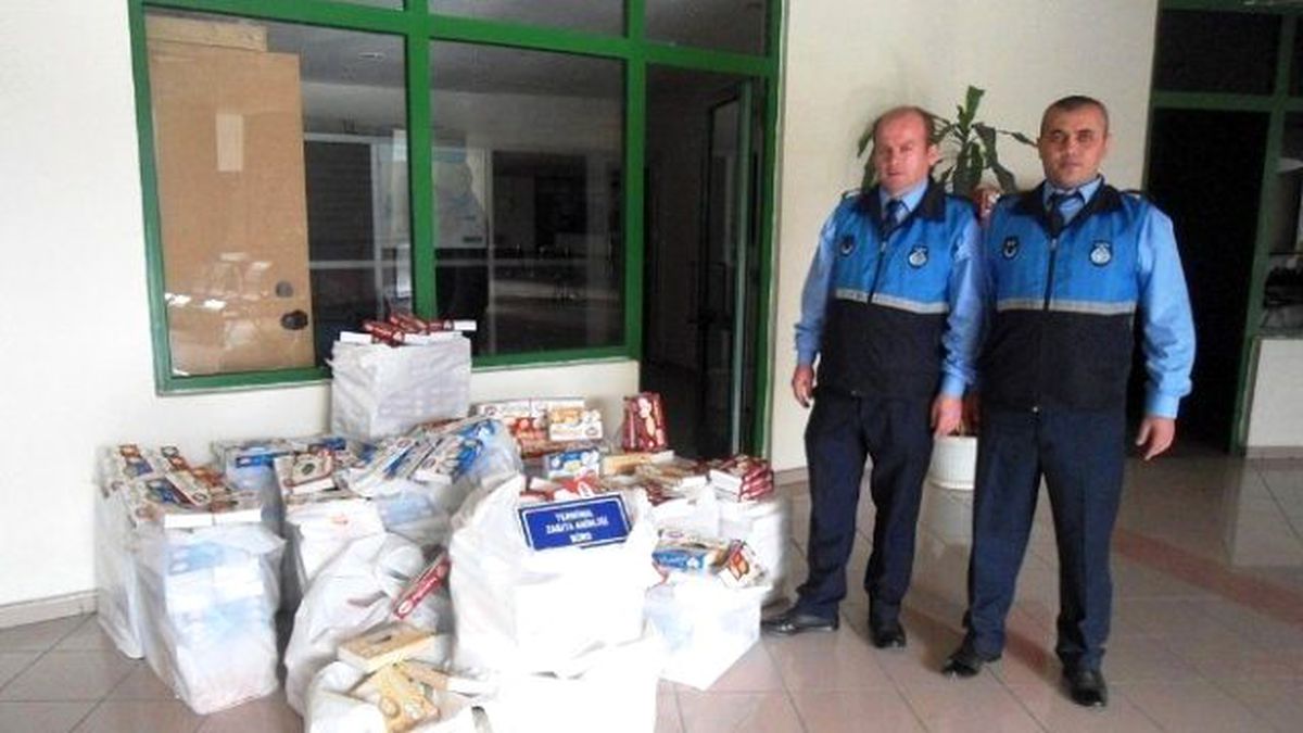 Zabıtadan Kaçak Pişmaniye Operasyonu