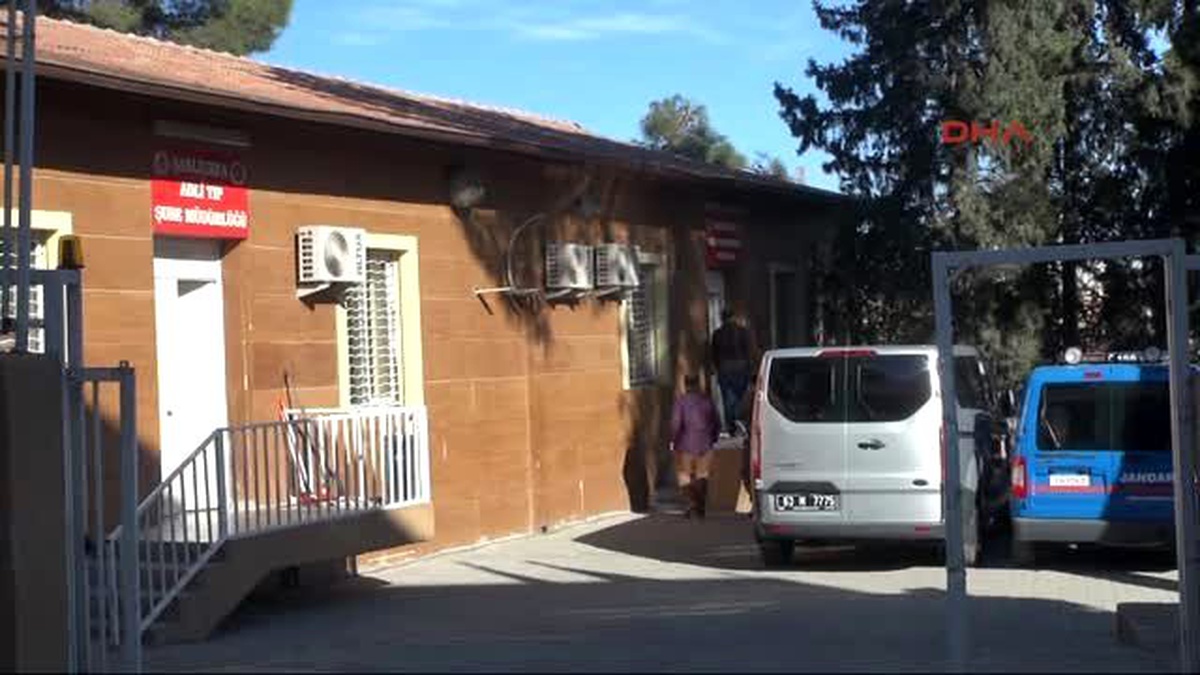 Akçakale?de Boğazı Kesilmiş Erkek Cesedi Bulundu +-