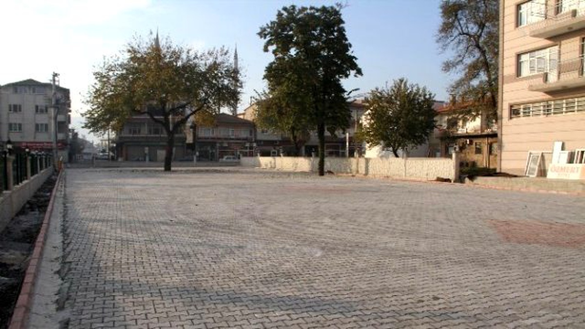 Akyazı Otoparkı Açılışa Hazırlanıyor