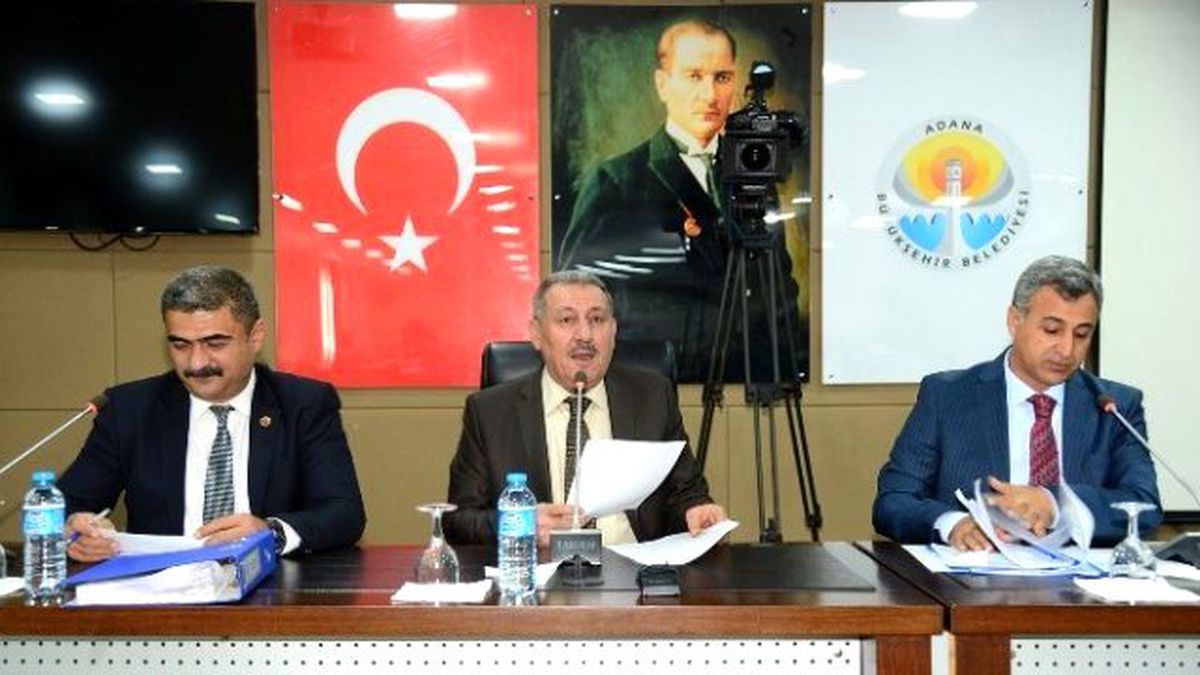 Askeri Dağlı Başkan Koltuğuna Oturdu
