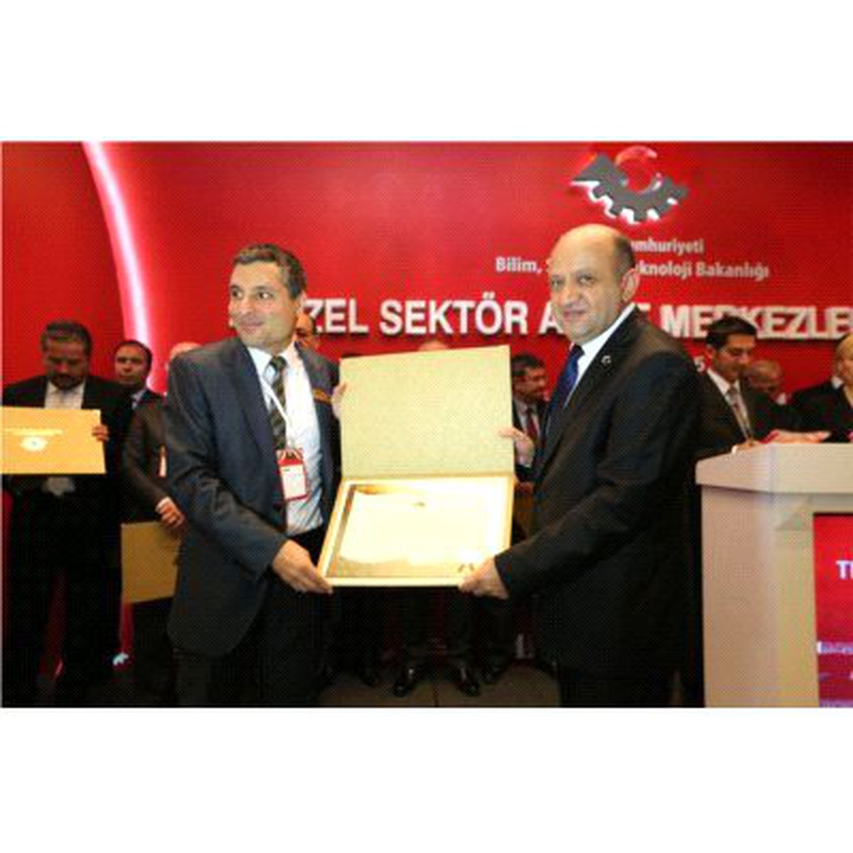 Bakanlıktan Metrıc\'e Ar-Ge Merkezi Belgesi