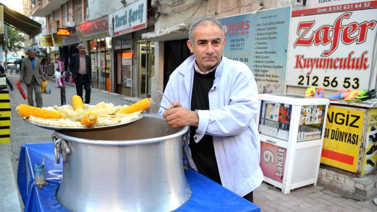 Batmanlılar Pişmiş Mısırı Sevmeye Başladı