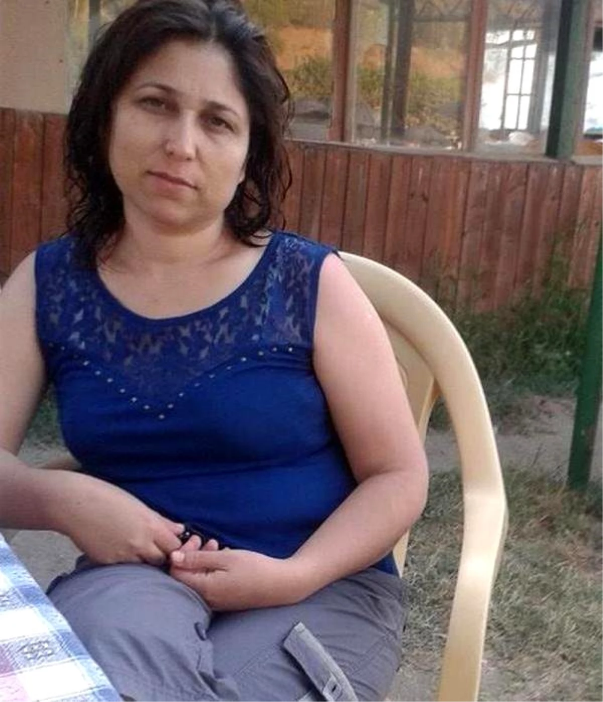 Akhisar\'da Boşandığı Eşi ve Babasını Sokak Ortasında Öldürdü