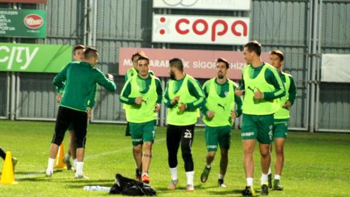 Bursaspor, Aksihar Hazırlıklarını Sürdürdü