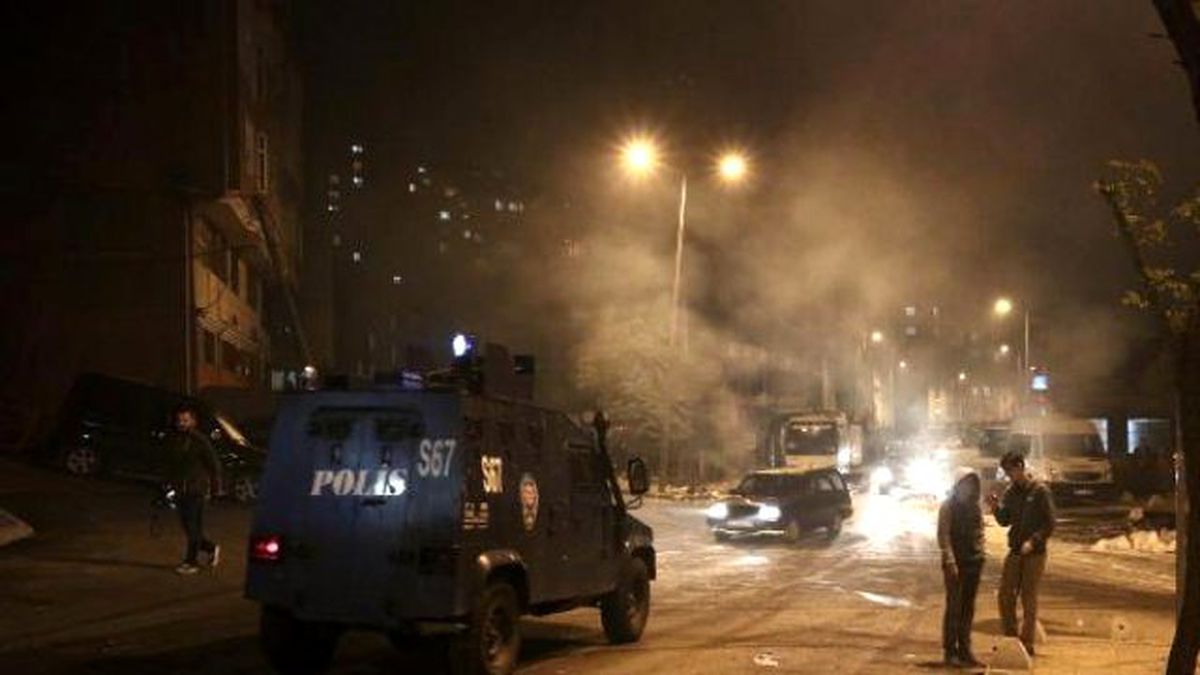 Çağlayan\'da Korsan Gösteri...