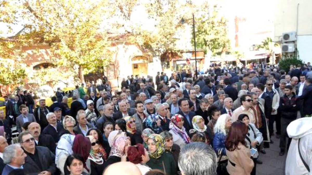 Çanakkale\'nin AK Parti\'li Vekilleri Mazbata Aldı