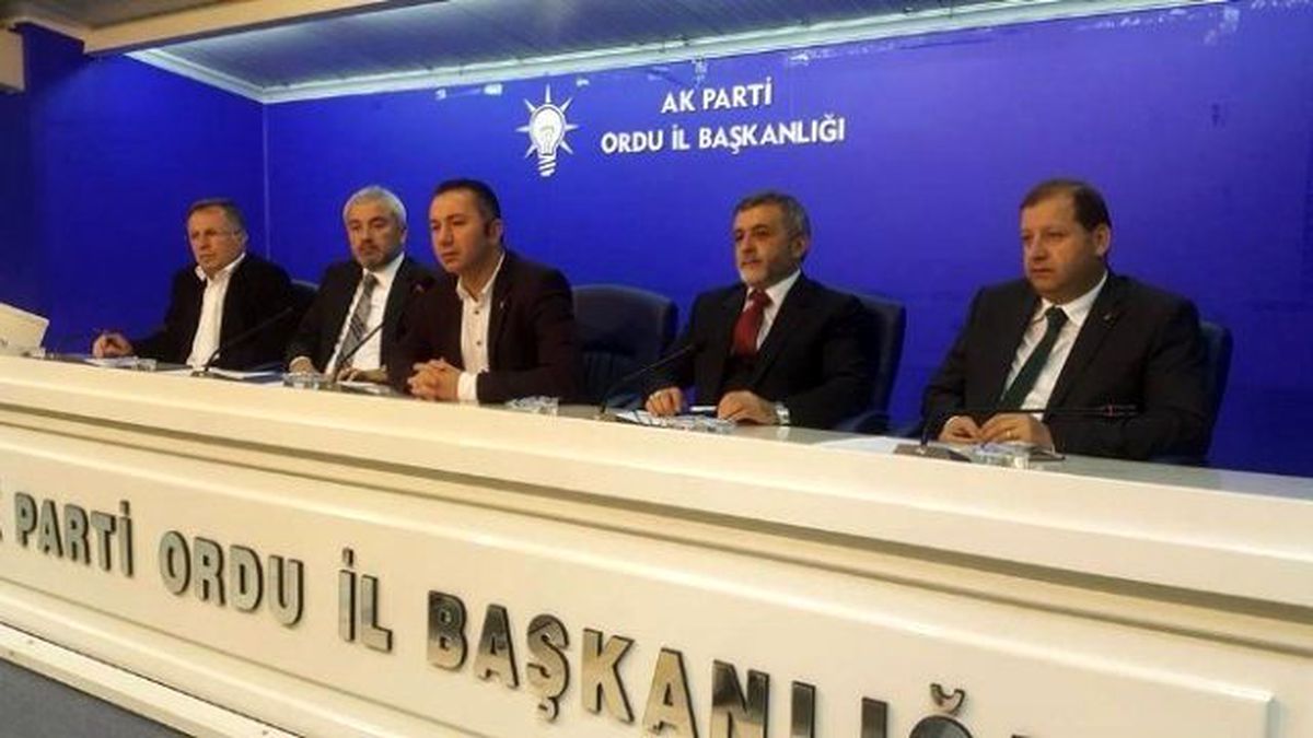 AK Parti İl Başkanı Çelenk: Şımarmadan Halka Hizmete Devam Edeceğiz