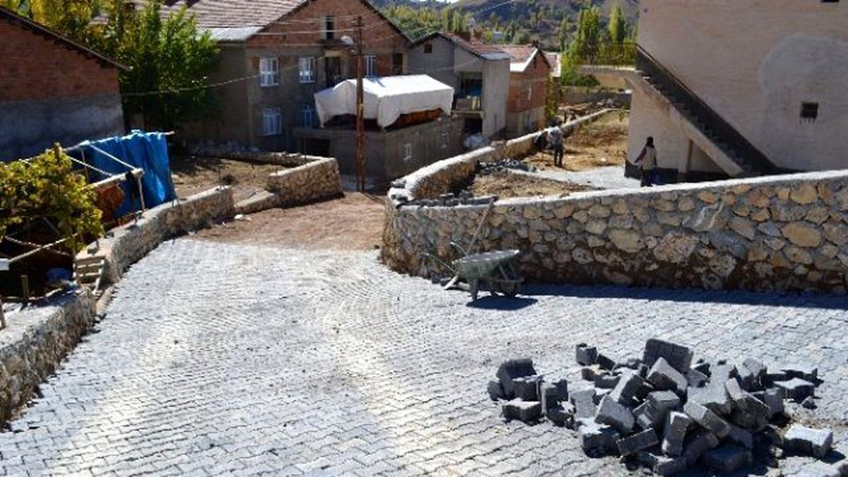 Çelikhan İlçesinde Yeni Bir Yol Açıldı