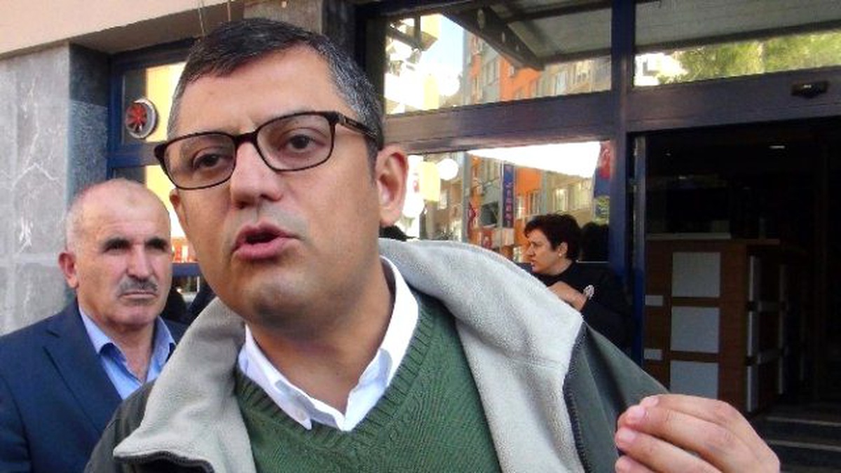 CHP\'li Özel \'Fetö\' Şüphelilerini Ziyaret Etti