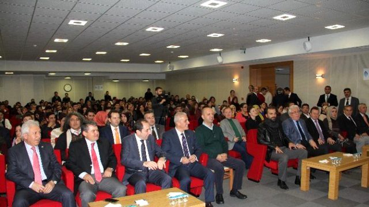 Çorum\'da Yeni Kuşaklar Masaya Yatırıldı