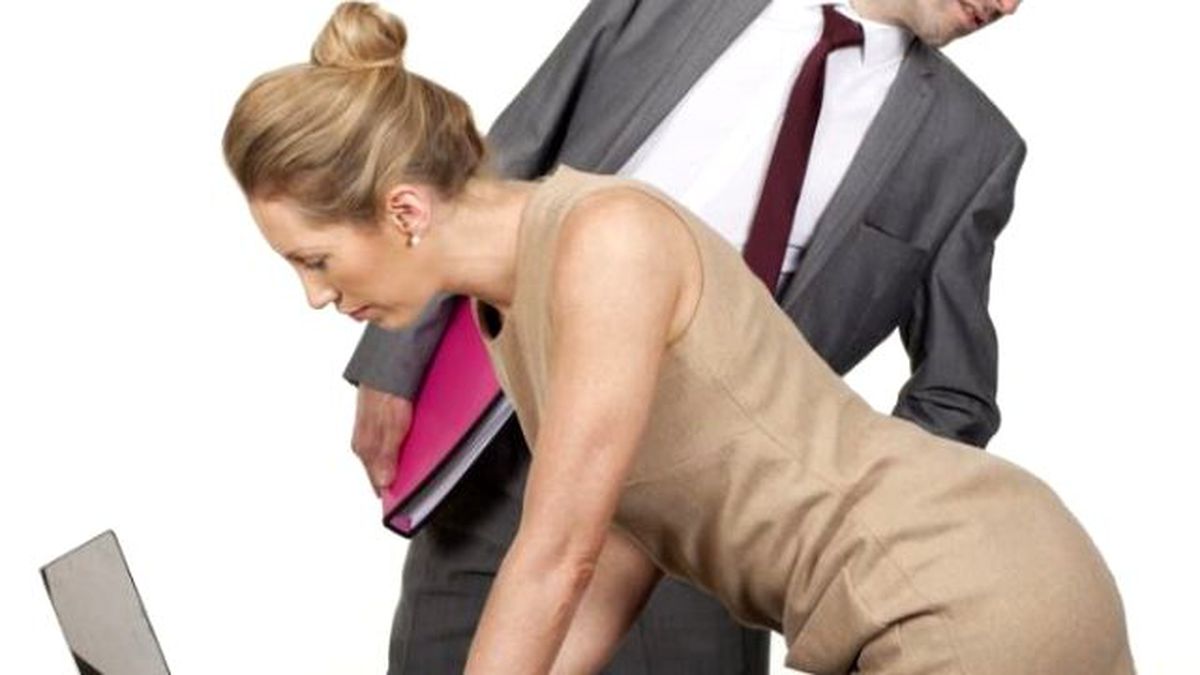 Etek Altı Sapığını Saçları Ele Verdi