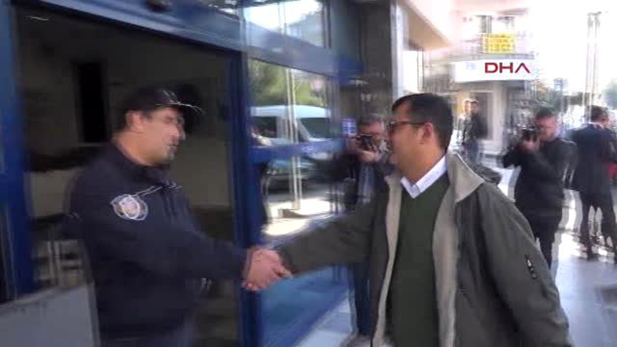 Manisa\' CHP\' Li Özel\'den Zanlılara Ziyaret
