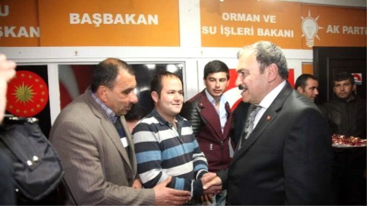 Bakan Eroğlu, AK Parti Şuhut İlçe Başkanlığını Ziyaret Etti