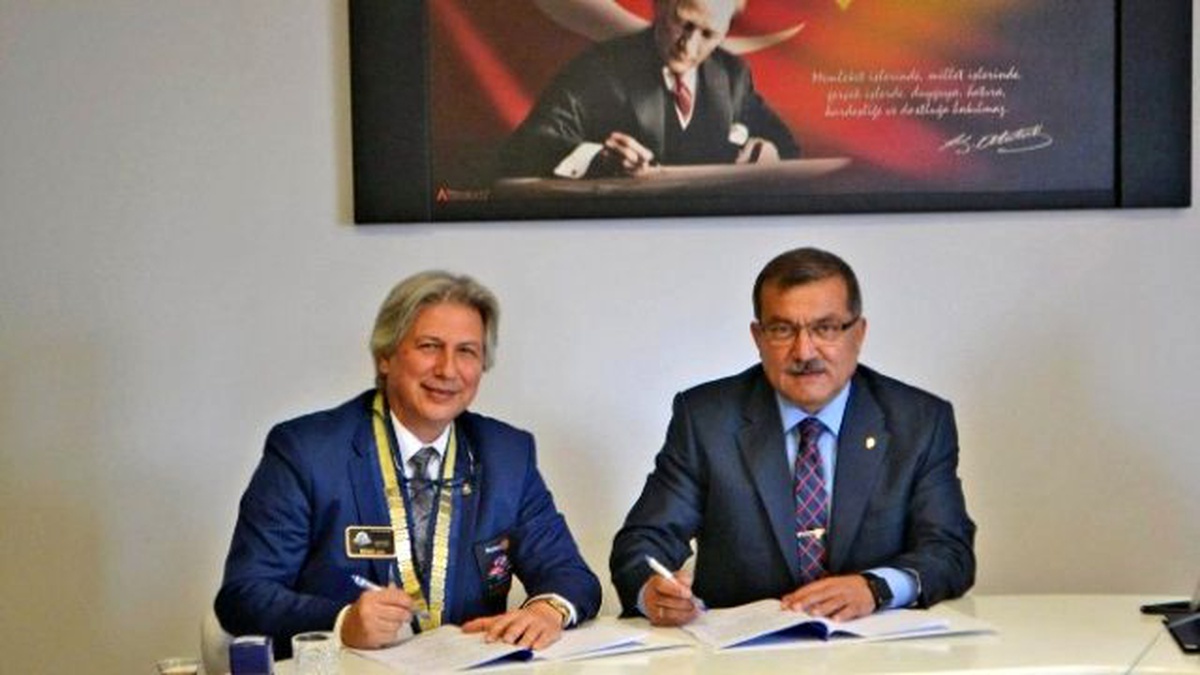 Rotary Federasyonu İzmir Emniyet ile Trafik Projesi Protokolü İmzaladı