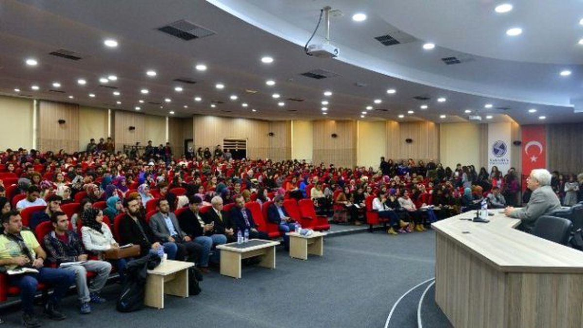 SAÜ'de Batılı Bilginin Eleştirisi Konferansı Düzenlendi