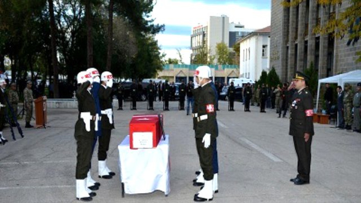 Şehit Teğmen İçin Tören Düzenlendi