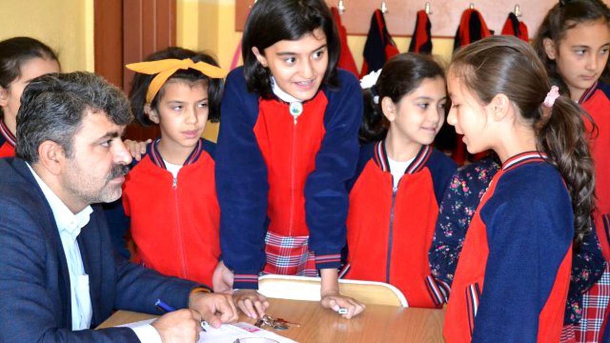 Toki\'de Öğrencilere Şiir Aşısı Yapıldı